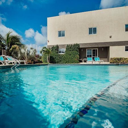 Rh Boutique Hotel Aruba Oranjestad Exterior photo